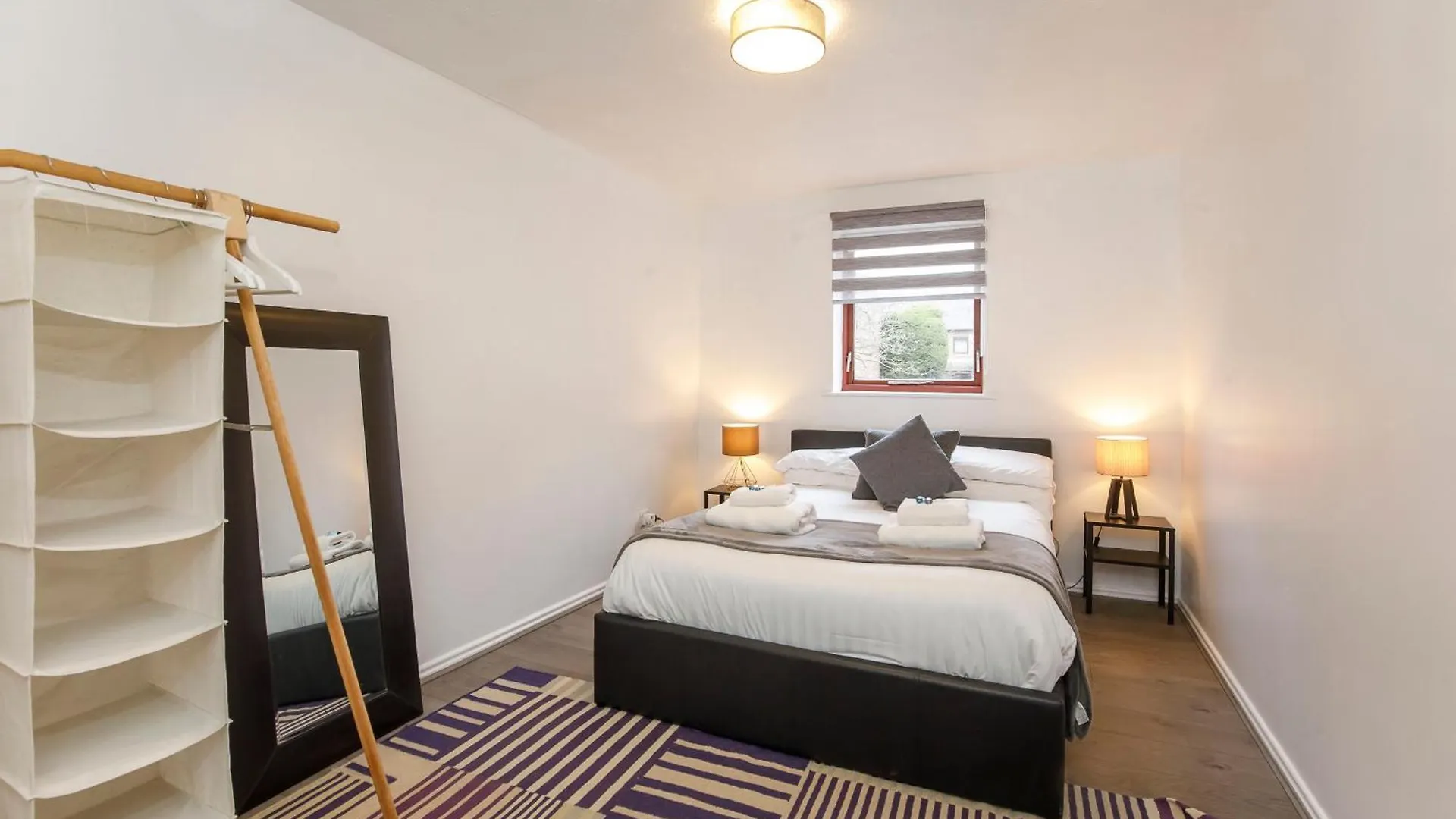Lunar Retreat City Centre & Free Parking York 0*,